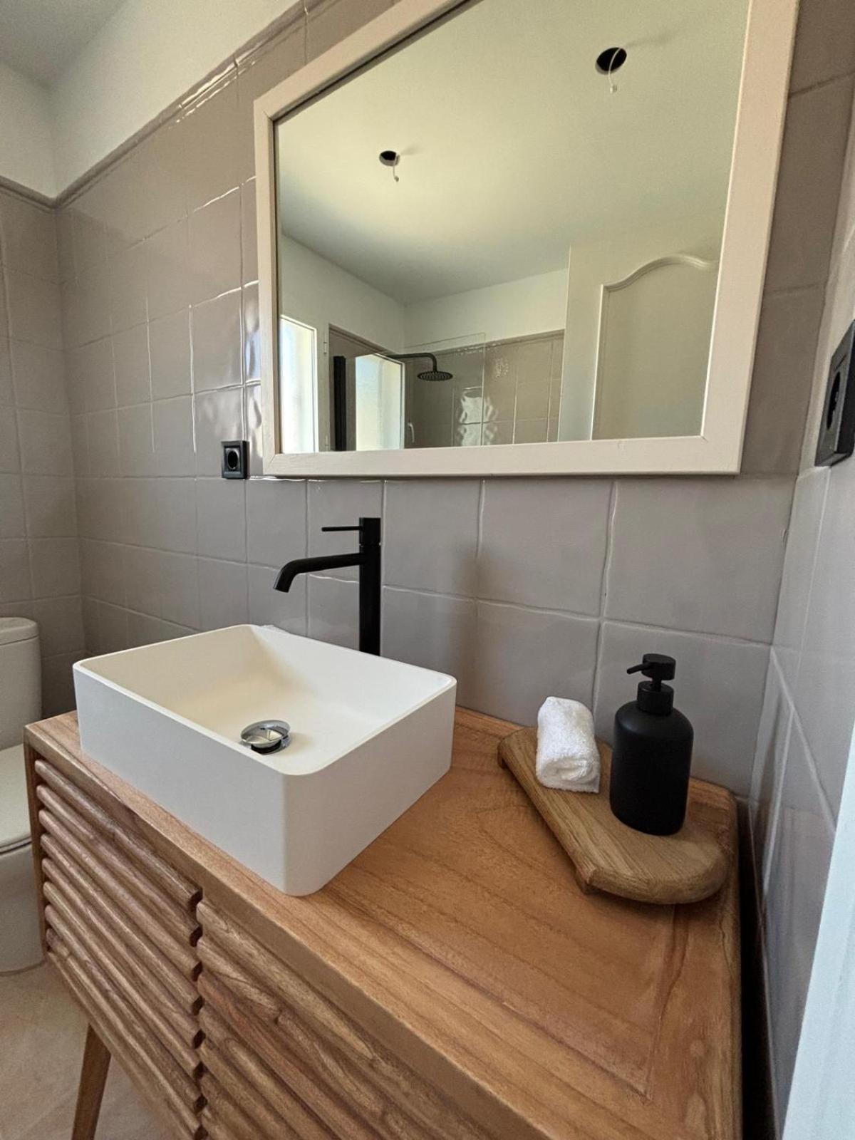 Apartamentos Ses Veles Cala Llonga  Room photo